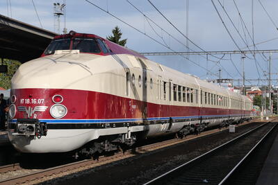 L1003049
